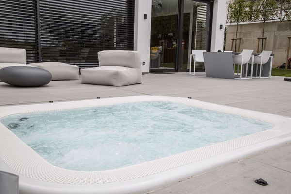 Aménagement SPA Jacuzzi - Neufgrange - Moselle