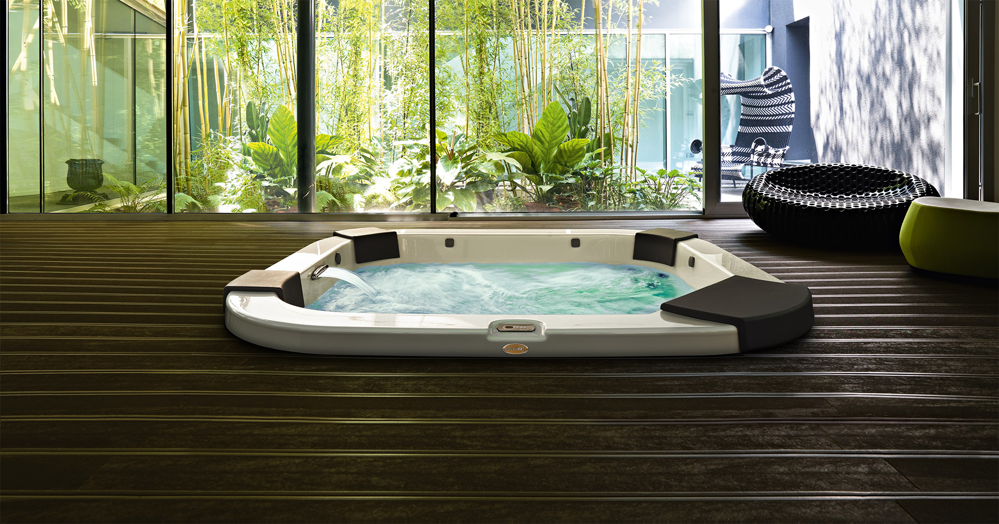 Nos collections de SPAS Jacuzzi® Moselle, Alsace, Luxembourg